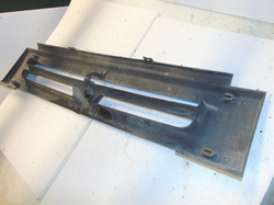 RENAULT MASTER I 2.5 D 80-98 ATRAPA GRILL