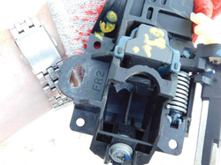 TOYOTA AVENSIS T27 09r KLAMKA DRZWI PRZÓD PRAWY