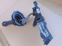 FORD FIESTA Mk6 TDCI 04r LEWAREK WYBIERAK BIEGÓW