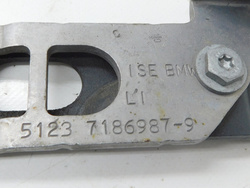 BMW F10 F11 2011r UCHWYT ZAWIASU MASKI LEWY 7186987