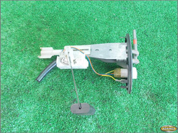 FORD FIESTA Mk5 1.8D 00r - CZUJNIK PŁYWAK PALIWA