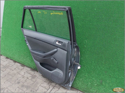 TOYOTA AVENSIS T25 05r KOMBI - DRZWI LEWE TYŁ 