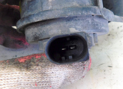 SKODA OCTAVIA II 2005r KLAKSON TRĄBKA 