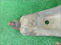 FORD FIESTA Mk5 1.8D 00r - WAHACZ LEWY PRZÓD