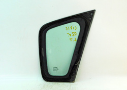 HONDA CIVIC VII 1.4 02r SZYBA KAROSERYJNA TRÓJKĄT LEWY TYŁ