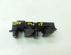 SEAT LEON I 1.6 01r PRZEŁĄCZNIK SZYB LEWY PRZÓD 1J4959857D