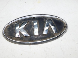 KIA SORENTO I 2009r EMBLEMAT LOGO TYŁ