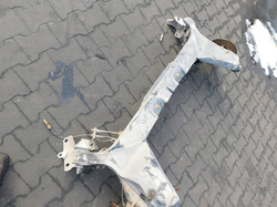 RENAULT SCENIC II 1.9DCI BELKA OS ZAWIESZENIA TYŁ