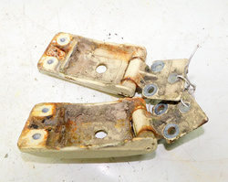 VW LT 28 II SPRINTER 2.5 99r ZAWIAS DRZWI SKRZYDŁOWYCH PRAWY TYŁ