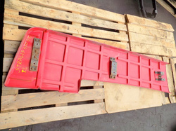 IVECO STRALIS 450 E5 07r OWIEWKA ZAKABINOWA LEWA