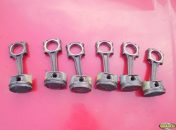 RENAULT LAGUNA II 3.0 V6 01r - TŁOK Z KORBOWODEM