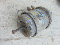 IVECO MAGIRUS 05r SIŁOWNIK HAMULCA PRZÓD LEWY