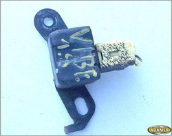 PONTIAC VIBE 1.8 VVT-i 06r  CZUJNIK UDERZENIOWY RH