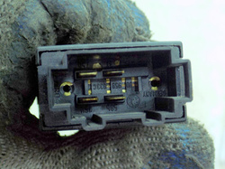 SKODA OCTAVIA I PRZEŁĄCZNIK KLAPKI WLEWU PALIWA