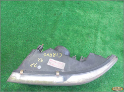 CHRYSLER CIRRUS 2.5 V6 1997r - LAMPA PRAWA PRZÓD