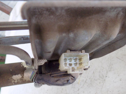 NISSAN TERRANO I 91r MECHANIZM WYCIERACZKI TYŁ