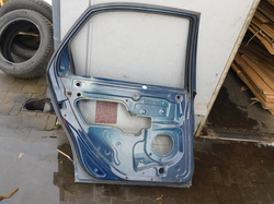 VOLVO S80 2.5TDI 99r DRZWI LEWY TYŁ