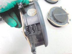 AUDI A4 B6 2003r GLOSNIK GŁOSNIKI KOMPLET