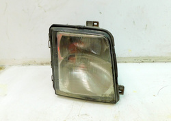 VW LT 28 II SPRINTER 2.5 99r LAMPA REFLEKTOR PRAWY PRZÓD 