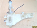 HYUNDAI H200 2.4 99r - ZBIORNICZEK SPRYSKIWACZY