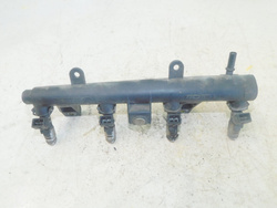 PEUGEOT 206 SW 1.1 99r LISTWA WTRYSKOWA WTRYSKIWACZE 9625194080
