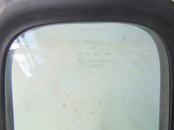 VOLVO FL6 FL 180KM 03r SZYBA PRAWY TYŁ KAROSERYJNA