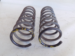 VOLVO S40 II 2.0D 08r SPRĘŻYNY TYŁ TYLNA