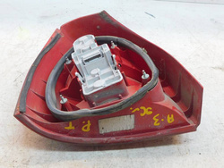 AUDI A3 8L 1.6 96-03r LAMPA PRAWY TYŁ 