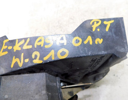 MERCEDES W210 LIFT KOMBI 2.7 01r ZAMEK DRZWI PRAWY TYŁ 