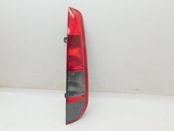  FORD FOCUS Mk2 06r PRZEDLIFT KOMBI LAMPA PRAWY TYŁ 