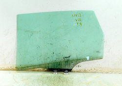 HONDA CIVIC VII 1.4 02r SZYBA DRZWI PRAWY TYŁ