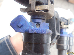 RENAULT MEGANE I 1.6 96r - LISTWA WTRYSKOWA 