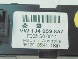 VW GOLF IV 1.6 97-03r PANEL PRZEŁĄCZNIK SZYB LEWY PRZÓD 1J4959857 