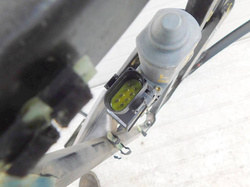 AUDI A6 C5 1998r SEDAN PODNOSNIK SZYBY PRAWY TYŁ