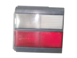 VW PASSAT B3 92r KOMBI LAMPA PRAWA TYŁ Z KLAPY