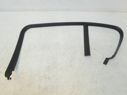 BMW F20 120i 18r LCI OSŁONA RAMKA ZAŚLEKA DRZWI PRAWY TYŁ 7241204