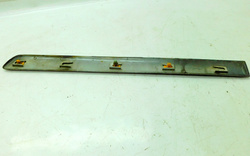 MERCEDES ML W163 2.7CDI 00r LISTWA DRZWI PRAWY TYŁ 1636900462