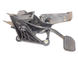 RENAULT LAGUNA II 1.9DCI 2006r PEDAŁ HAMULCA