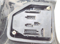 VW PASSAT B3 92r KOMBI LAMPA PRAWA TYŁ KAROSERYJNA