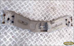 JEEP CHEROKEE KJ 2.4 2003r  BELKA WSPORNIK SKRZYNI