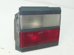 VW PASSAT B3 92r KOMBI LAMPA PRAWA TYŁ Z KLAPY