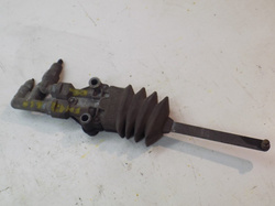 VOLVO FH12 CHIŃCZYK ZAWÓR POZIOMUJĄCY 4640070190