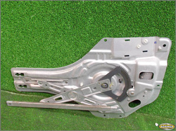 HYUNDAI TUCSON 08r - PODNOŚNIK SZYBY PARWY TYŁ