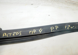MB ACTROS MP4 12r EURO 5 USZCZELKA SZYBY PRAWA