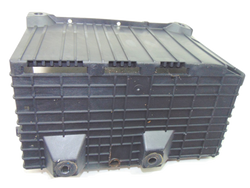 JAGUAR XF 2.7D 08r PODSTAWA AKUMULATORA OBUDOWA