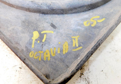 SKODA OCTAVIA II 2005r NADKOLE OSŁONA CHLAPACZ PRAWY TYŁ