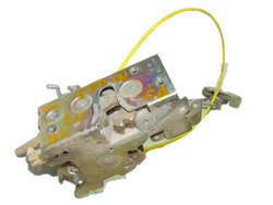 MERCEDES ATEGO 1318 2003r ZAMEK DRZWI PRAWYCH