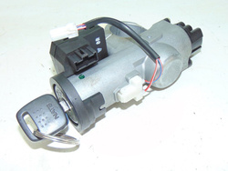 NISSAN ALMERA N16 2.2D 00r STACYJKA + KLUCZYK