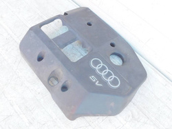 AUDI A3 8L 1.8 96-03r  OSŁONA POKRYWA PLASTIK OBUDOWA NA SILNIK GÓRNA
