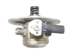 BMW F20 120i LIFT LCI 2018r 5D POMPA POMPKA PALIWA  0261520258